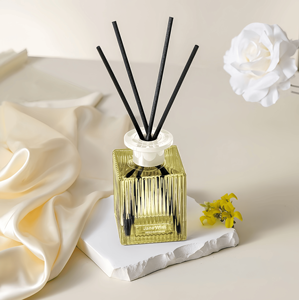 Bouteille en verre de mode transparente de haute qualité pour bricolage aromathérapie pour diffuseur de roseau Logo personnalisé désodorisant à l'huile essentielle Fre - Product Image 6