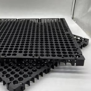 Système de drainage en nid d'abeille de haute qualité sous gazon artificiel <span class=keywords><strong>sur</strong></span> les terrains de football et de sport, tissu géotextile non tissé - Product Image 1