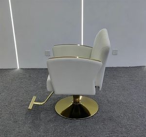Nouvelle chaise de coiffure dorée, siège rotatif spécialement conçu pour les salons de coiffure et les barbiers étrangers. - Product Image 5