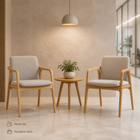 Chaise d'invité avec structure en bois pour réception de bureau