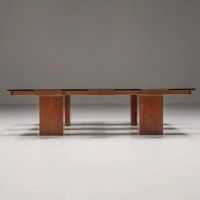 Table basse rectangulaire en bois de noyer de style moderne italien du milieu du siècle, avec plateau en verre, pour hôtel, maison ou bureau