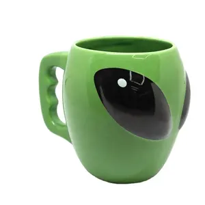 Taza de café 3d con forma de muñeca personalizada, Aliens
