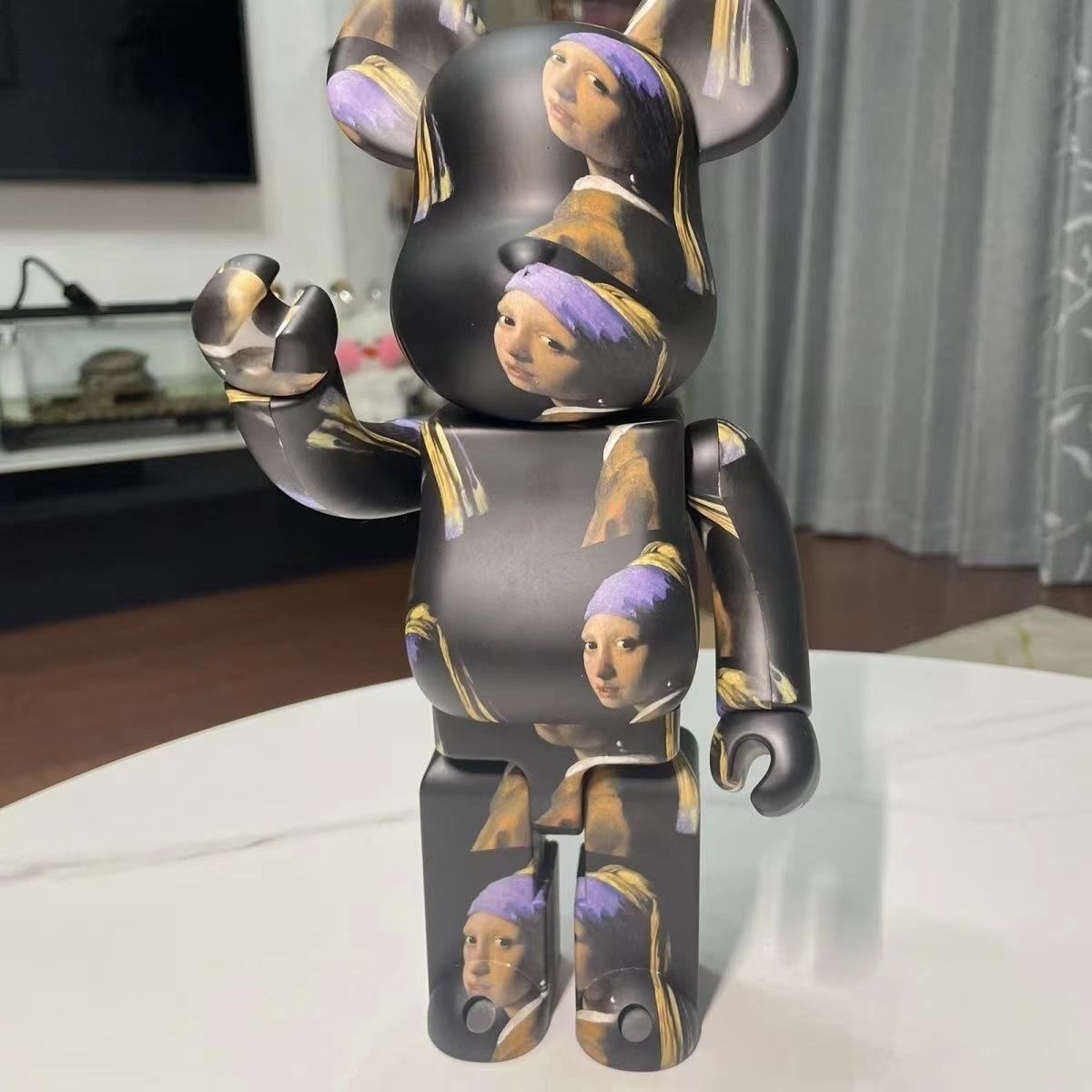 หญิงสาวที่มีไข่มุก