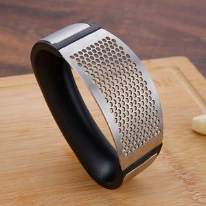 Kitchen Accessories Hot Selling Pressed Garlic <b>Chopper</b> Three-piece Stainless Steel Garlic Press with Peeler and Brush - Product Image 3