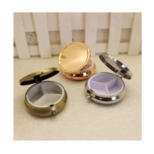 50Mm Ronde Gouden Zilveren Metalen Pillendoos Draagbare 3 Roosters Wekelijkse Pil Case Organizer Rvs Mini Metalen Pillendoos - Product Image 1