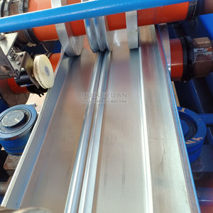 Çerçeve kapı makinesi kapı çerçeve makineleri panjur Slat alüminyum pencere çerçevesi panelli kapı yapma makineleri - Product Image 6