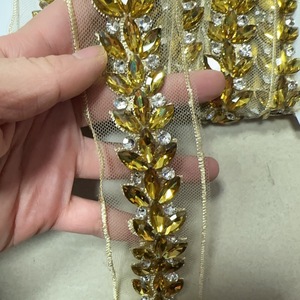 ลูกไม้ปักลายคริสตัลประดับเลื่อมสีแดงเข้มแบบขายส่ง สำหรับตกแต่งขอบผ้าคลุมเจ้าสาว DIY อุปกรณ์เสริมสำหรับเจ้าสาว - Product Image 5