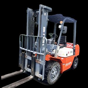 Chariot élévateur diesel Heli K35 d'occasion |   Mât à 3 sections de 3,5T |   Hauteur de levage de 4,5 m |   AWD |   Pneus pleins/pneumatiques - Product Image 1