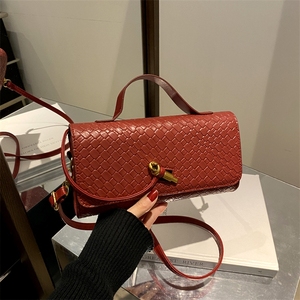 Sac à main bandoulière horizontal pour femme, couleur unie, grande capacité, tissé, élégant et raffiné, collection 2025 - Product Image 1