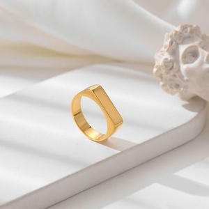 แหวนแต่งงาน/หมั้นแบบมินิมอล ทนทาน ราคาแพง ชุบทอง 14k 18k แหวนสแตนเลสสำหรับผู้หญิง - Product Image 5