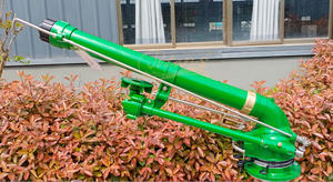 Arroseur Titans certifié CE 85m avec arroseur à canon à eau à entraînement à 360 vitesses pour l'irrigation agricole agricole - Product Image 5