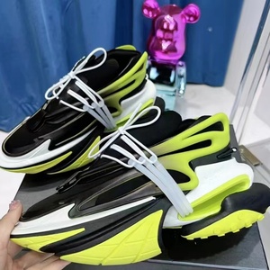 Custom Logo Genuine Leather Upper Breathable Lightweight Sports Casual Designer Unisex Sneakers with Thick Sole Design for Men - Product Image 3