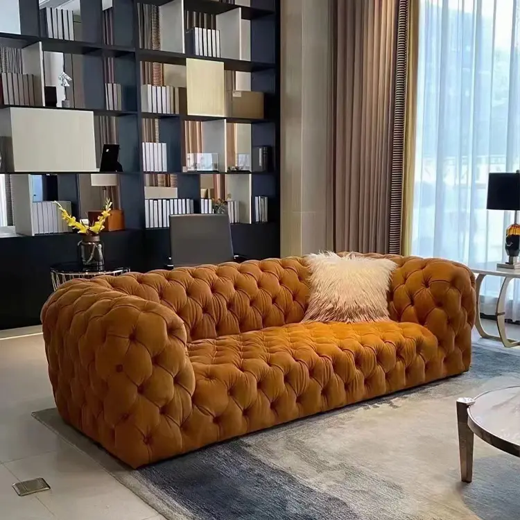 أثاث غرفة معيشة أوروبي من MOYI من الجلد بتصميم تشيسترفيلد أريكة حديثة لغرفة المعيشة من الجلد الإيطالي أطقم أرائك