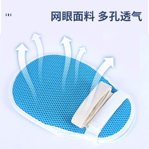 Guantes anti-extubación de malla transpirable con muñequera abierta y correas para fijación del paciente en rehabilitación de manos - Product Image 4