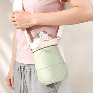 Botella de Agua Plegable de Silicona Gris con Forma de Balón de Baloncesto, Deportiva, Portátil, Libre de BPA, para Niños, Viajes, Escuela, Vaso para Beber - Product Image 4