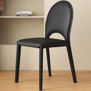 Chaise de salle à manger en cuir noir, design moderne, pour salon et salle à manger - Product Image 1