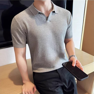 Polo de Manga Corta Gris para Hombre, Color Sólido, Tejido Transpirable, Corte Ajustado, Estilo Urbano - Product Image 1