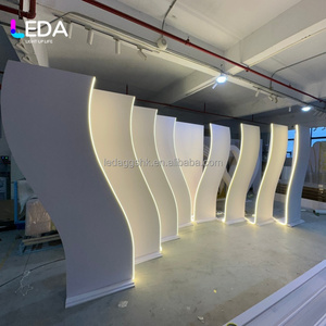 ฉากหลังงานแต่งงานอะคริลิคทรงตัว S ดีไซน์ใหม่จาก LEDA สำหรับตกแต่งเวทีงานแต่งงานและงานอีเว้นท์ - Product Image 1