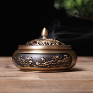 Brûleur d'encens en cuivre pur en forme de fleur de lotus, grande taille, adapté au culte domestique en intérieur, fabriqué en bois d'agar et bois de santal. Antique - Product Image 1