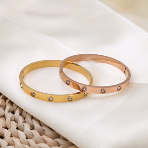 Titanium Steel Couple Bracelets Inlaid With Zircon Star Pattern Simple Elegant Jewelry For Everyday Wear Unisex - Product Image 3