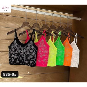Reggiseno sportivo di media elasticità con disegno a tracolla larga spalla fissa per supporto Extra Comfort palestra Sport Yoga stampa reggiseno - Product Image 1