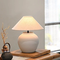 Lampe de table de qualité export avec luminosité réglable pour bureau et éclairage domestique disponible à prix réduit