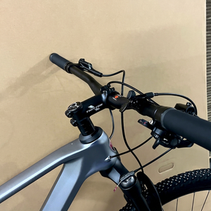 Bicicleta de Montaña de Alto Rendimiento de Carbono Xc, Aleación de Aluminio, 12.1 kg, Ultraligera, Suspensión de Aire, Frenos Hidráulicos | 29/27.5" M5 (Boost) - Product Image 1