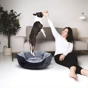 Échantillon gratuit de lit pour chien rond en peluche noire douce, de luxe, de haute qualité, populaire et très vendu, nouvelle arrivée. - Product Image 3