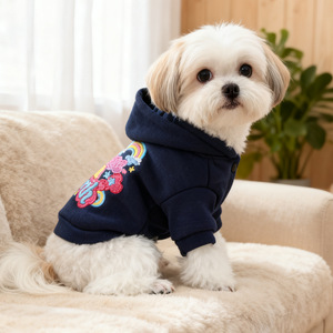 Ropa para Mascotas PETCIRCLE, Sudadera Cálida y Cómoda con Diseño de Arcoíris y Paz para Perros Pequeños y Cachorros, Otoño/Invierno - Product Image 2