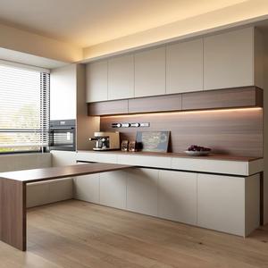 Meuble d'appoint en bois de frêne imperméable avec rail de suspension pour verres, idéal pour les petites cuisines ou les coins repas ouverts - Product Image 1