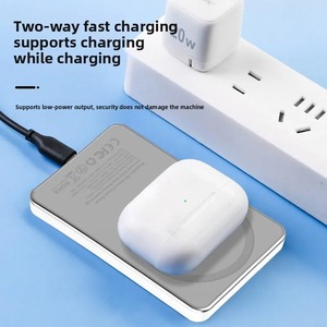 Bancos de energia portátil 10000mah Carregamento Rápido Carregador Magnético Sem Fio 3 em 1 2025 Novo Estilo Moda Alta Capacidade <span class=keywords><strong>Power</strong></span> <span class=keywords><strong>Bank</strong></span> - Product Image 4