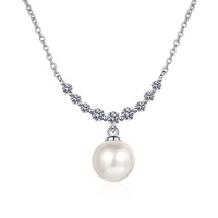 OUGEPHELI S925 925 Sterling Silver 8mm Perle Moissanite Clavicule Chaîne Collier Sourire pour Femme Dame