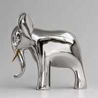 Grande sculpture d'éléphant en acier inoxydable poli pour extérieur, sculpture animale moderne en métal sur mesure pour la décoration de jardin et d'hôtel