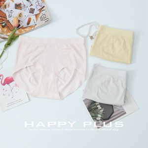 Happy Plus Sous-vêtements en coton tricoté taille moyenne pour femmes, grande taille, sans couture, doux et confortables pour un usage quotidien - Product Image 1