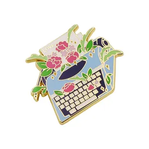 Pin de esmalte de Metal de nuevo diseño, máquina de escribir, insignia de pétalo de rosa, amante estético, Pin de solapa de esmalte duro de aleación de Zinc personalizado