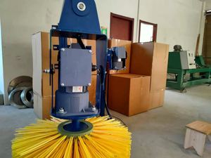 Brosse <span class=keywords><strong>de</strong></span> massage électrique automatique rotative pour vaches avec rouleau anti-démangeaisons en fonte pour le grattage du bétail - Product Image 5