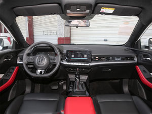 Vente flash 2023 SAIC <span class=keywords><strong>MG</strong></span> MG5 Voiture à essence 4 portes 5 places Berline 180DVVT CVT Essence Traction avant Véhicule Prix en <span class=keywords><strong>Chine</strong></span> Marque chinoise - Product Image 4