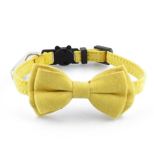 Collier pour chat réglable en velours avec nœud papillon et clochette, couleur unie, mignon, pour petits chats, toutes saisons - Product Image 3