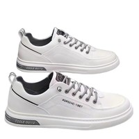 Nouvelles baskets plates pour hommes à prix abordable, fabriquées en Fujian, personnalisables, avec semelle intermédiaire en EVA vulcanisé et doublure en mesh, tendance mode et sportive.