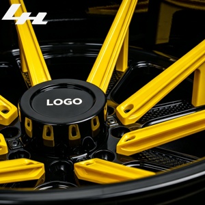 Rueda de Estilo Agresivo LH |   Base Negra con Detalles Amarillos |   18-21 Pulgadas |   Estilo Deportivo de <span class=keywords><strong>8</strong></span> Radios |   Acabado Premium |   para autos deportivos - Product Image 5