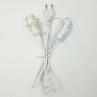 Lampe de table avec interrupteur filaire standard européen 303, support de lampe avec douille E14, matériau PVC, style à vis