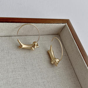 Style coréen printemps belle <span class=keywords><strong>teckel</strong></span> 18K plaqué or boucles d'oreilles femme luxe mode crochet boucles d'oreilles pour la vente en gros - Product Image 6