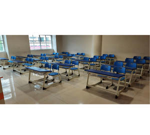 Bureaux d'école doubles éducatifs robustes chaises en bois et en métal à hauteur réglable pour divers groupes d'âge écoles inde - Product Image 2