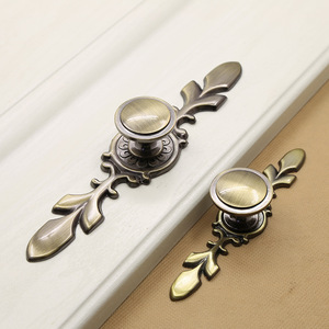 Poignées de tiroir et boutons de meuble décoratifs en alliage de zinc, style feuille, pour armoires de cuisine et placards - Product Image 6