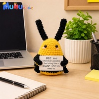 Ensemble de poupées amigurumi au crochet (abeille et grenouille) faites à la main, pour le soutien émotionnel, décoration de bureau et cadeau d'anniversaire inspirant