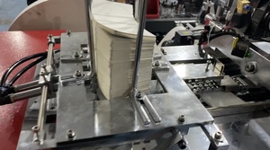 Máy sản xuất ly giấy tự động hoàn toàn, tốc độ 100-120 ly/phút, sản xuất ly giấy đơn và đôi, bảo hành 3 năm - Product Image 3