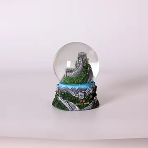 Souvenir creativo in resina grande <span class=keywords><strong>parete</strong></span> di neve globo personalizzato Glitter per il globo di neve per la decorazione della casa - Product Image 5