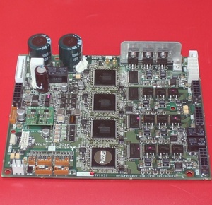 4U240493 KYB-M658U-000 44U2400493 Tarjeta de control de unidad para máquina Hitachi Sigama G5 multieje - Product Image 4