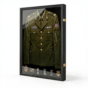 Vitrina de exhibición de camisetas auténticas con marco negro de FSC Uniform Storage Memorial <span class=keywords><strong>Artworld</strong></span> Displays - Product Image 1