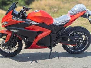 Moto Elettrica ad Alta Velocità a 2 Ruote, Alia A1-8, Personalizzabile, Potenza Motore 72V, per Pendolari Adulti - Product Image 4